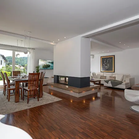 Luxury Nana * בלד