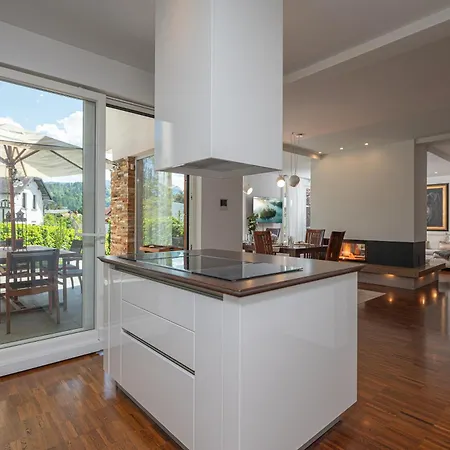 Apartment Luxury Nana